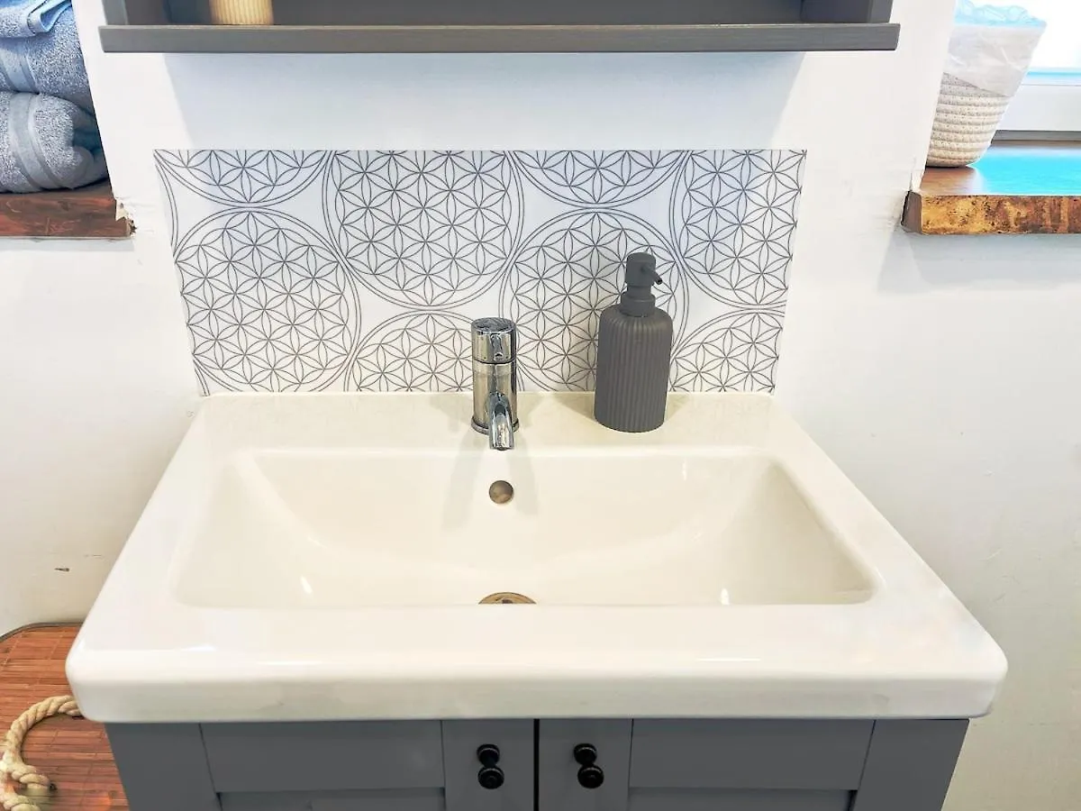 Studio Chic Au Style Retro Moderne Saint-Genix-sur-Guiers
