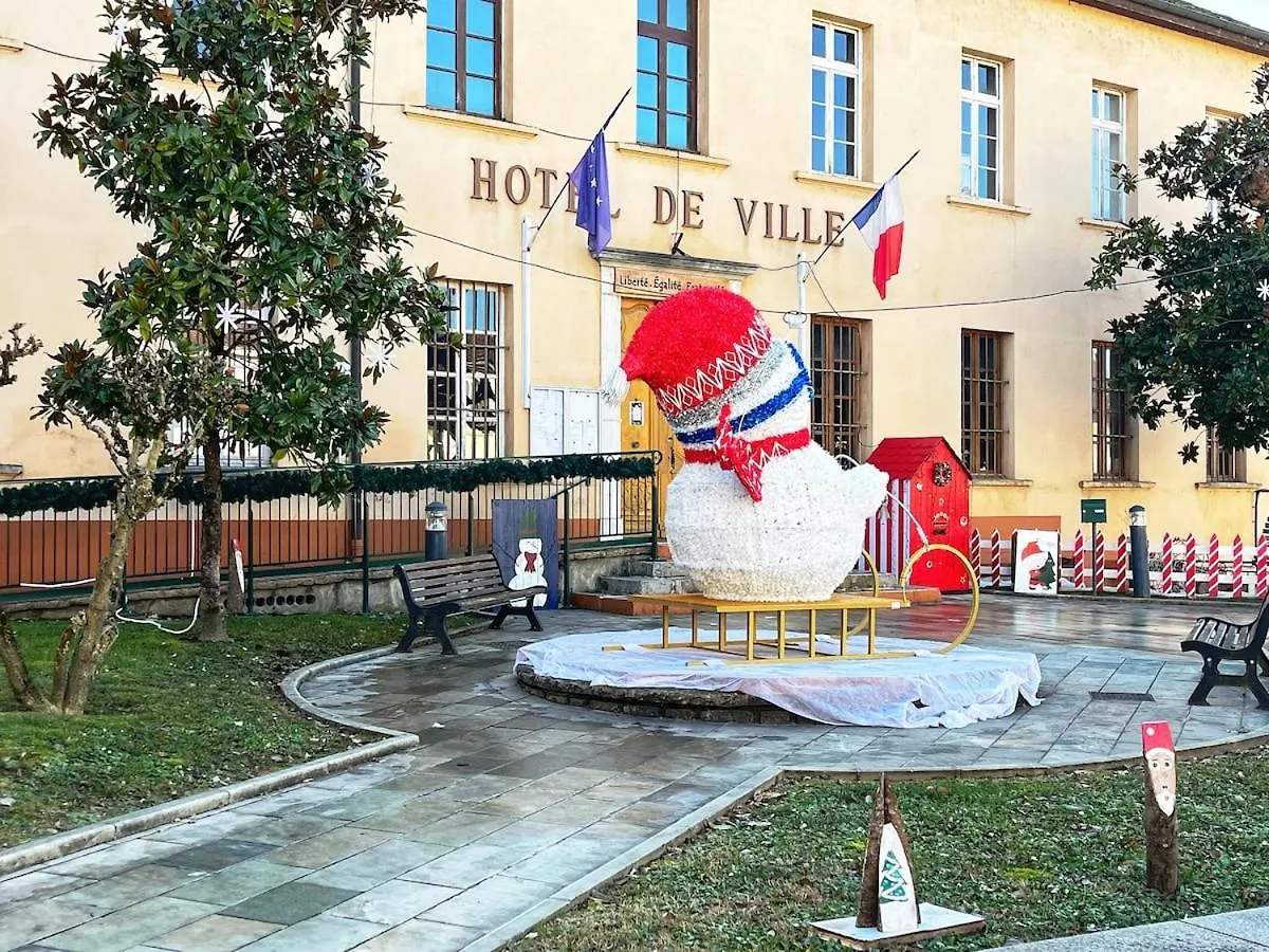 Studio Chic Au Style Retro Moderne Saint-Genix-sur-Guiers Apartamento